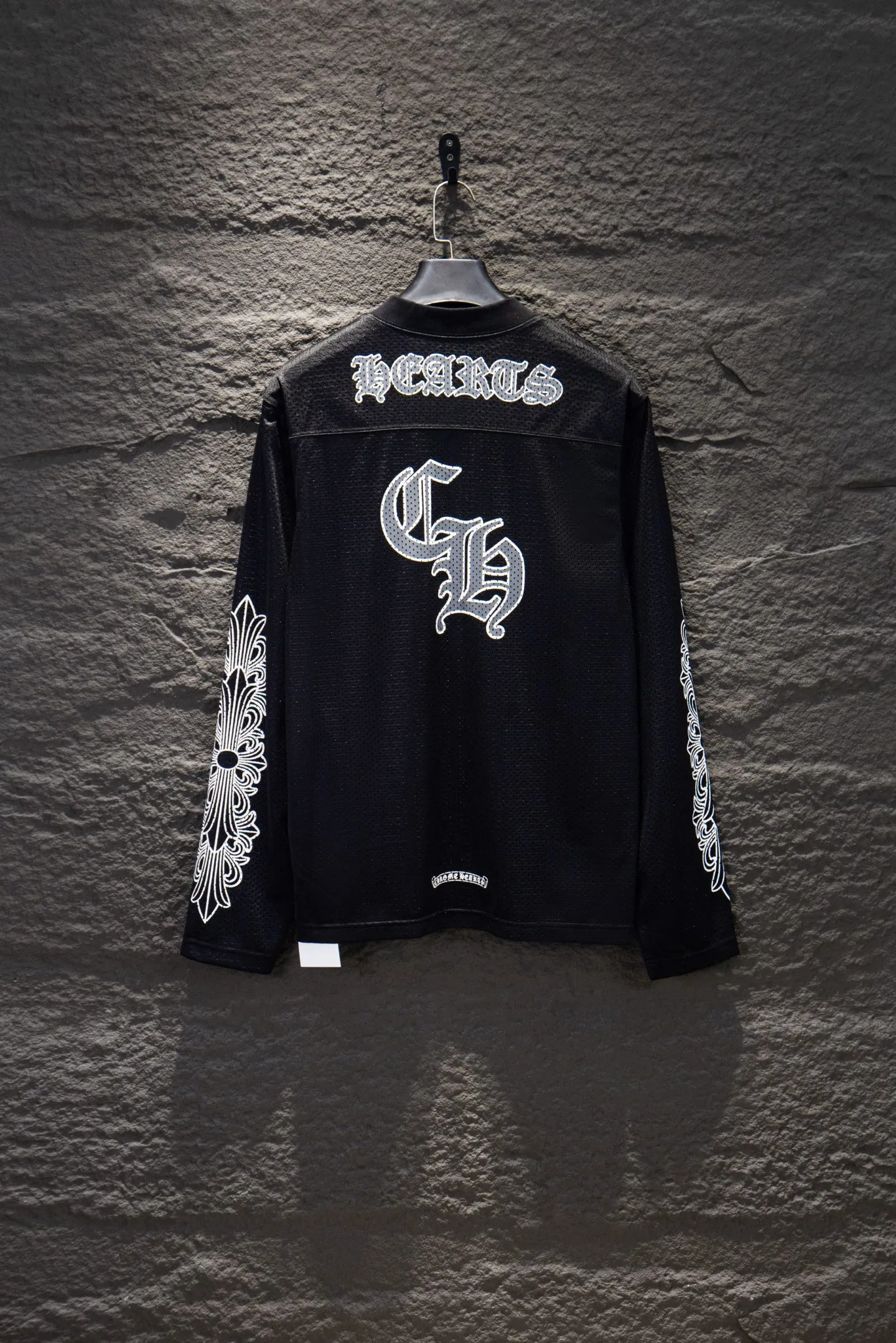 ：7349# 🆕 Chrome hearts T os ， nice✔️ ⚠️100% Breathable ， ， ， ！！ ， ！ ， 。 ， ±0.02mm，Quality 。 oversize ， ！ ， ！ “ ” 💏 :Black White Size: S M L XL